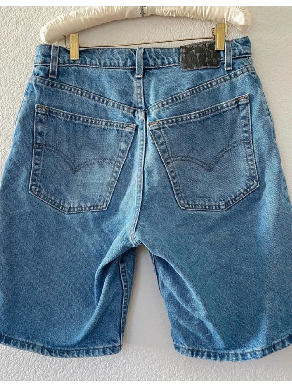 Vintage 90s Levi's SilverTab Loose long denim shorts gender neutral 32 Waist